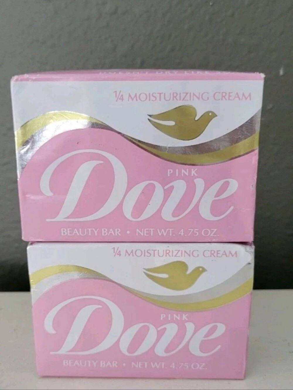 Vintage Dove Pink Beauty Bar Soap Moisturizing Cream Light Scent Retired Set 2